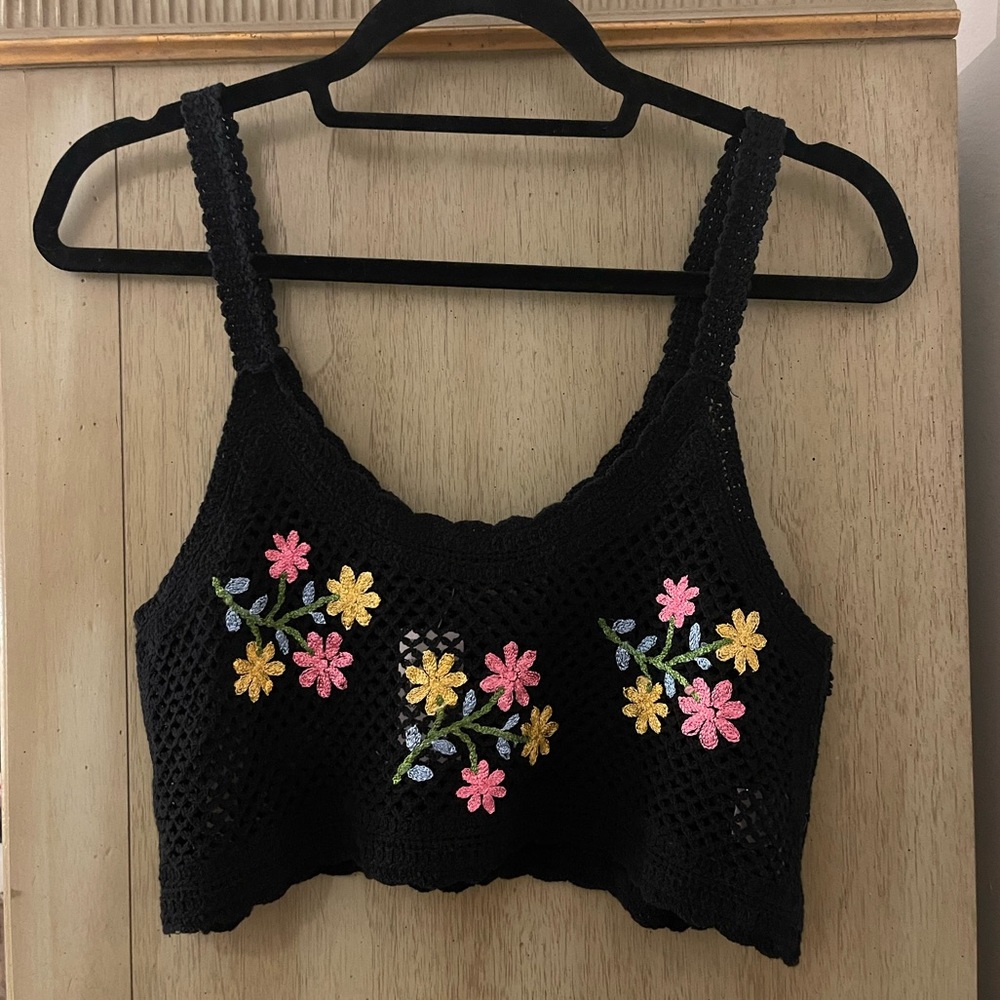 Black Crochet Cropped Tank with Embroidered Flowers